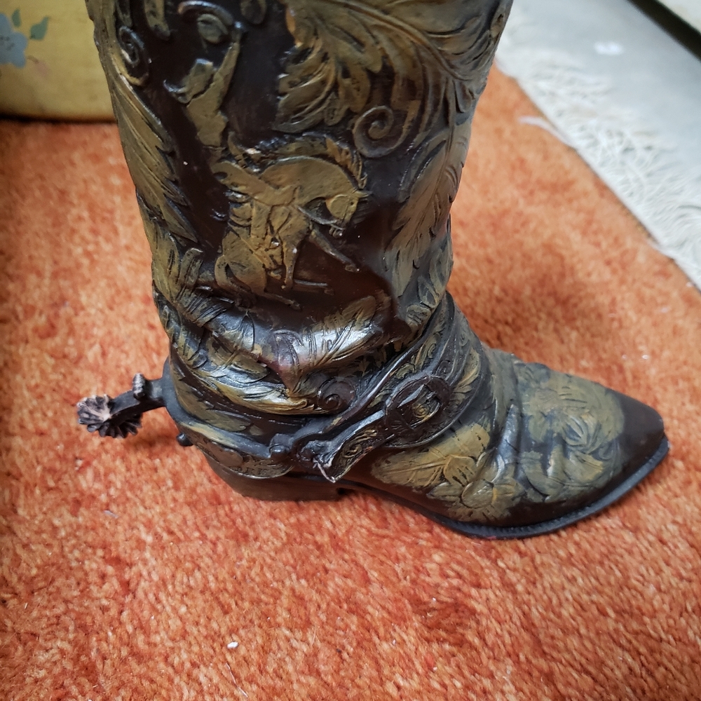 EUC Western Cowboy Boot Pen/Pencil/Ruler/Scissors Holder, approx. 6" tall. Resin
